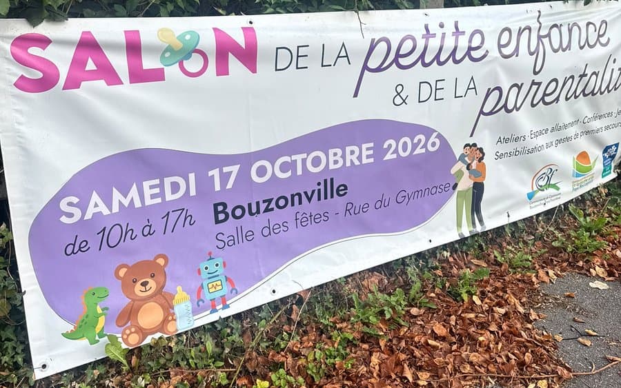 Affiche : Salon de la petite enfance et de la parentalité, samedi 17 octobre 2026 de 10 h à 17 h, salle des fêtes, rue du Gymnase à Bouzonville